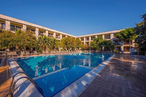 IRIS HOTEL