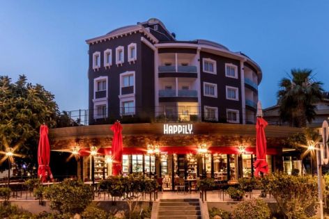 MOTTO PREMIUM HOTEL