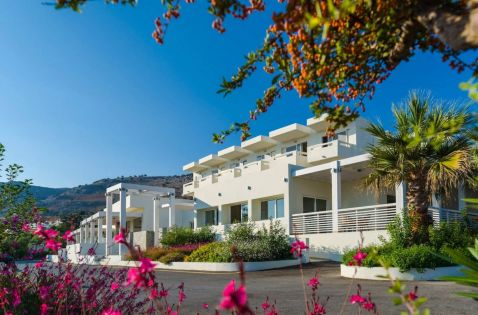 LINDOS WHITE HOTEL