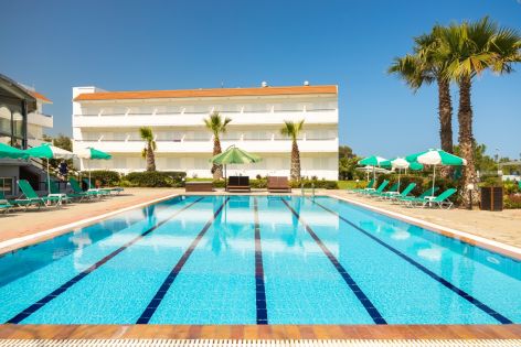 PYLEA BEACH HOTEL