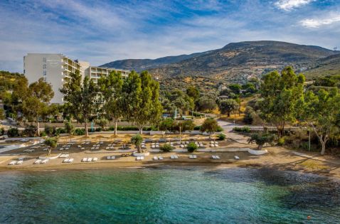 EVIA RIVIERA RESORT