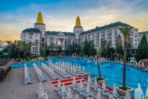 DELPHIN DIVA HOTEL