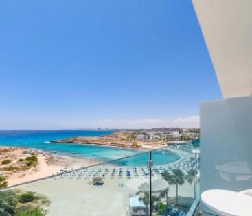 TASIA MARIS SANDS